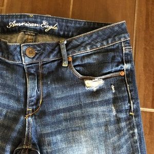 Distressed American Eagle skinny jeans